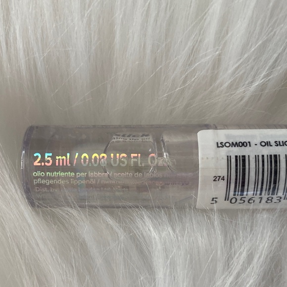 New Lottie London vanilla whip lip oil - Picture 3 of 9